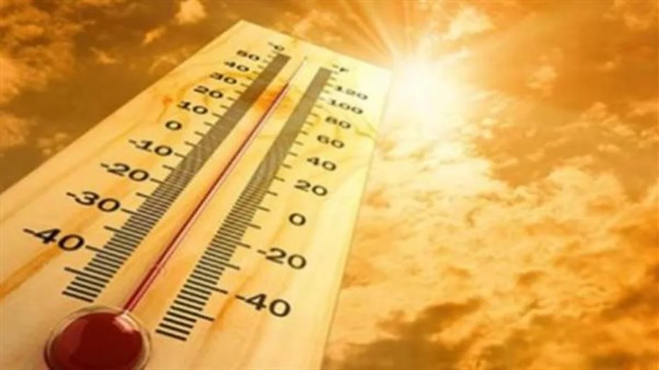 درجات حرارة قياسية.. موجة رياح نشطة تضرب مصر اليوم